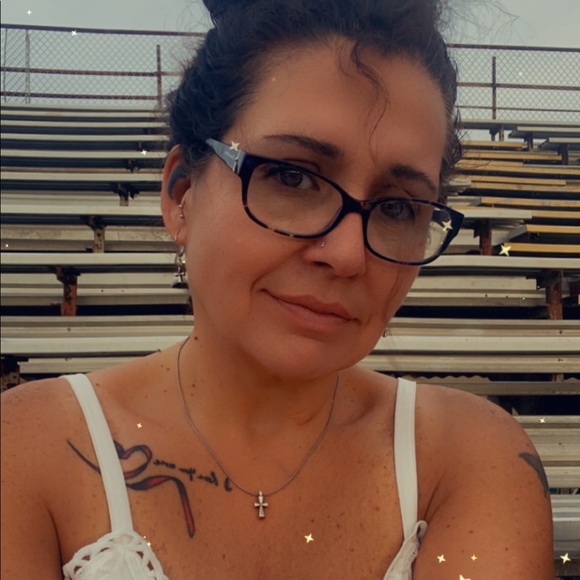 Meet your Posher, Cheryl - Picture 4 of 6